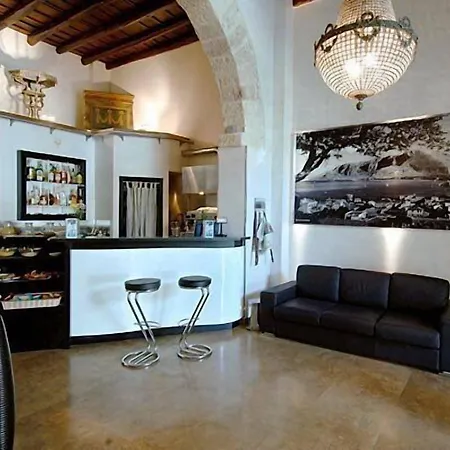 Ucciardhome 4* Палермо