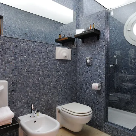 Отель Ucciardhome Палермо