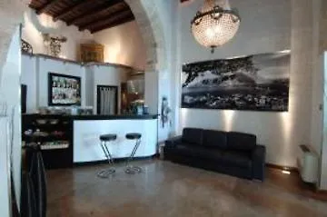 Отель Ucciardhome Палермо