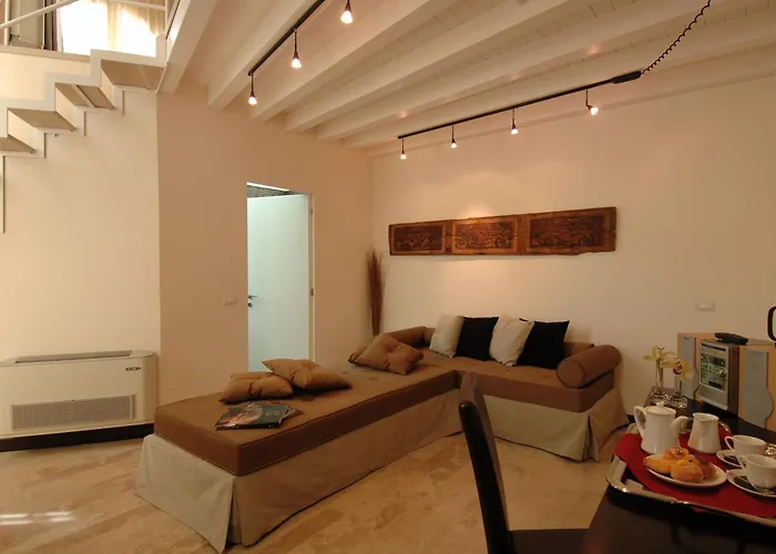 Ucciardhome מלון