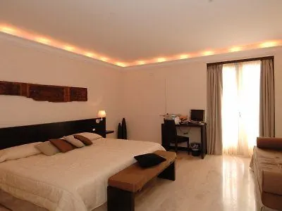 Ucciardhome 4*