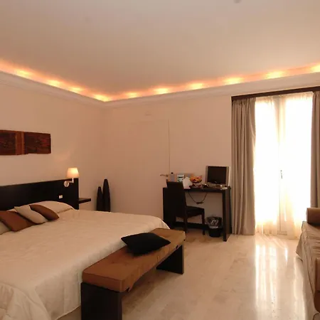 Hotel Ucciardhome 4*