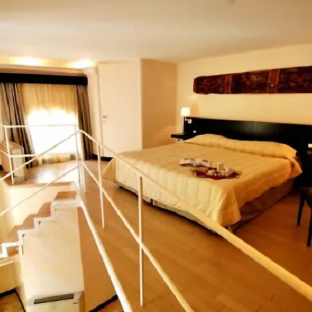 Ucciardhome 4*