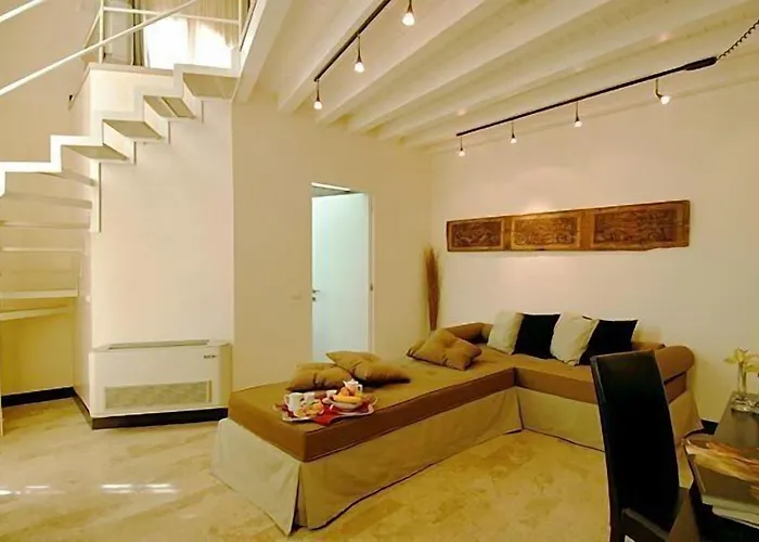 Hotel Ucciardhome