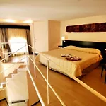 Ucciardhome 4*