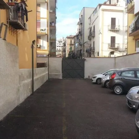 Hotel Ucciardhome 4*