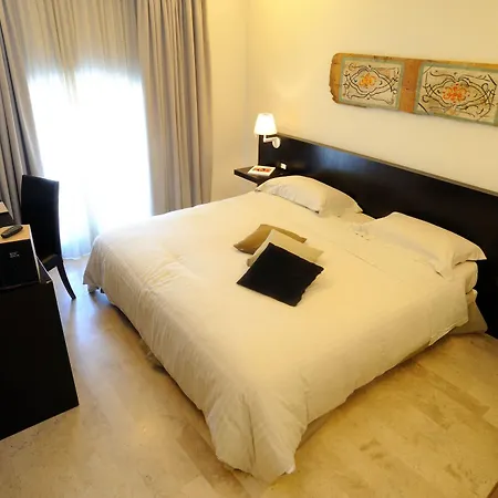Hotel Ucciardhome 4*