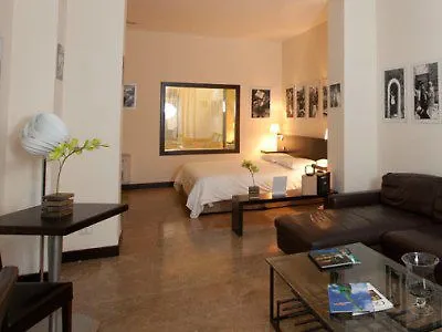 מלון Ucciardhome 4*