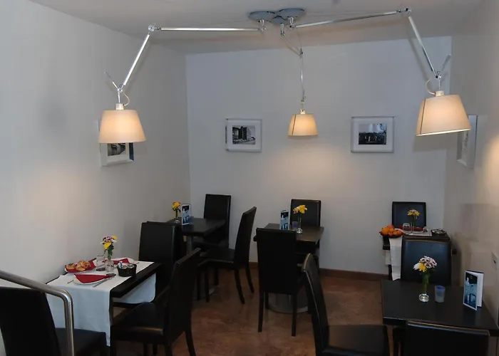 מלון Ucciardhome 4*