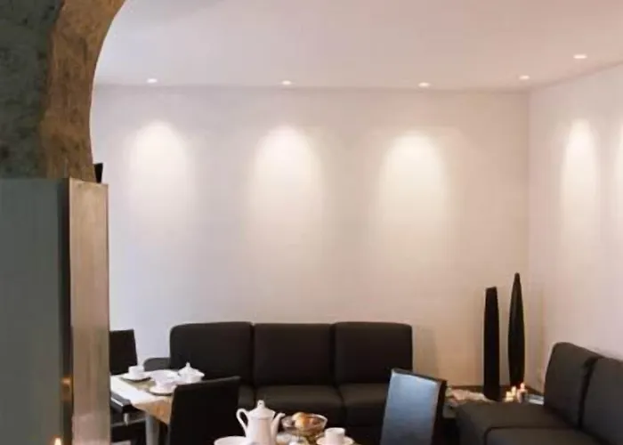 Ucciardhome 4*